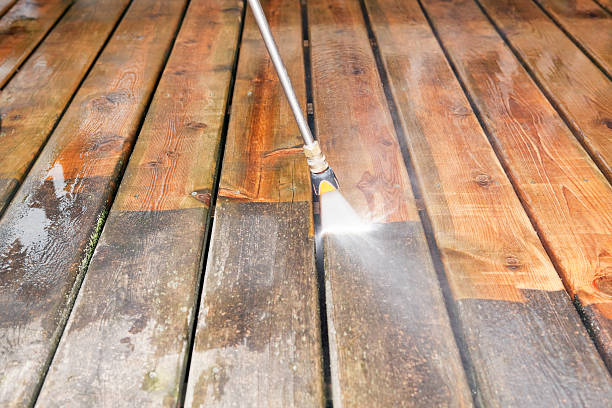 Best Driveway Pressure Washing  in Pekin, IL
